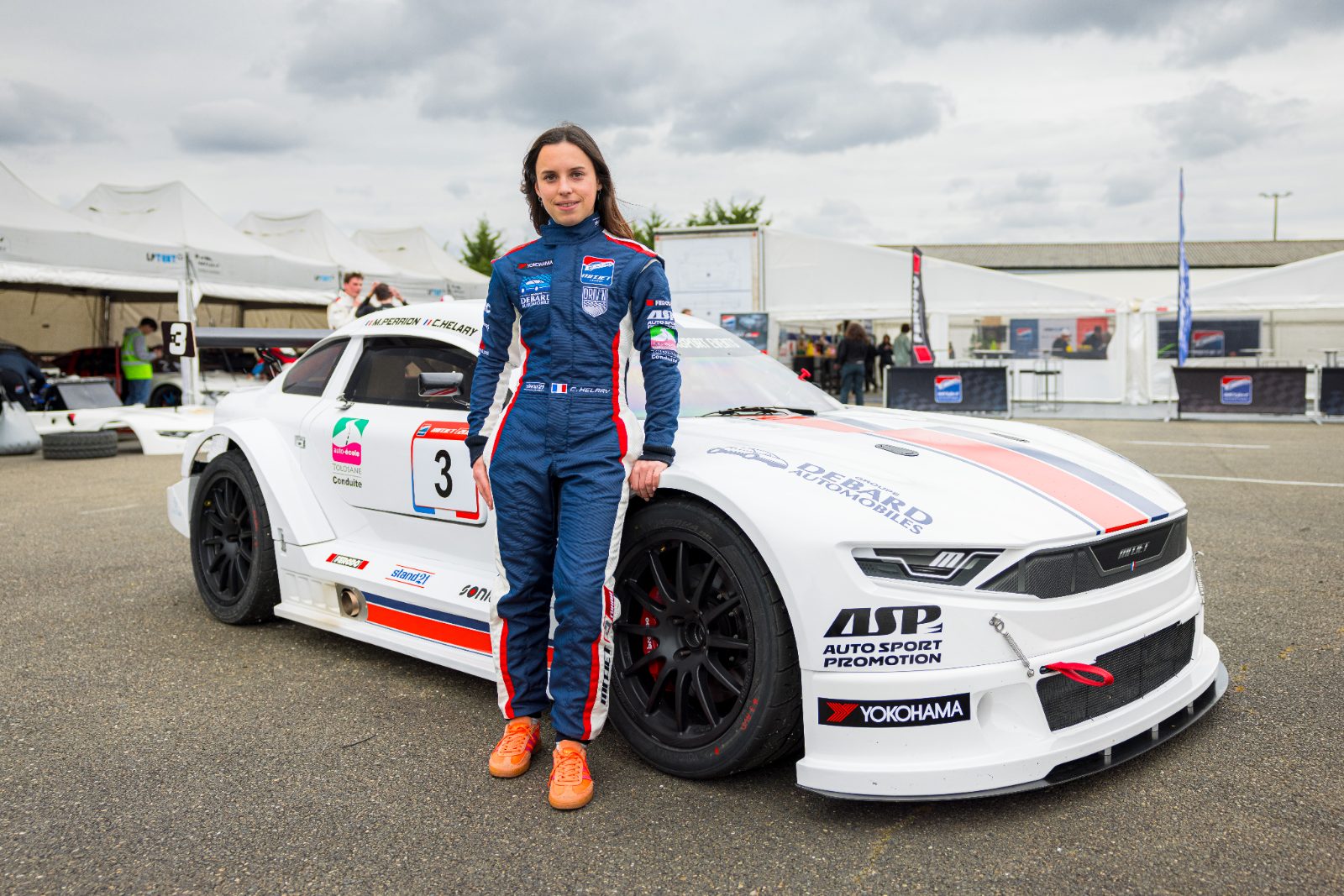 Mitjet dans le paddock